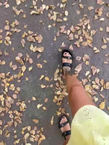 Karolina_Milf Cam Model Chat September 27, 2025