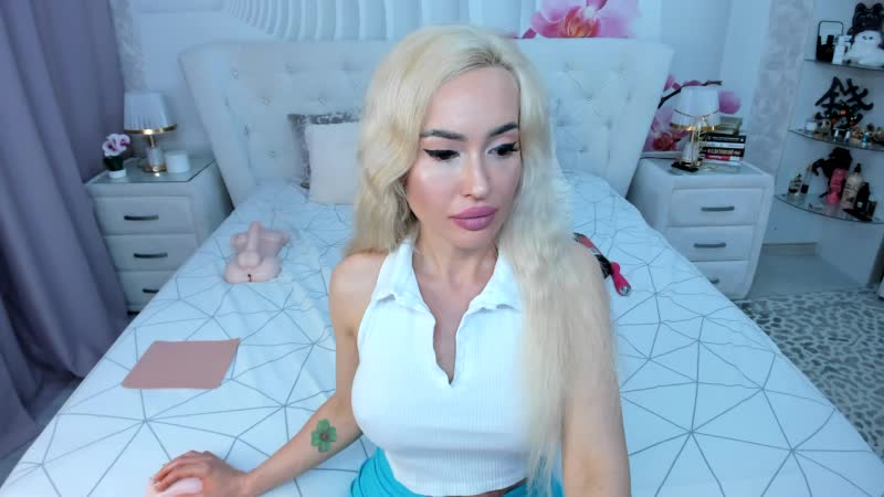 HottieSweetBritney Cam Model Chat September 27, 2025