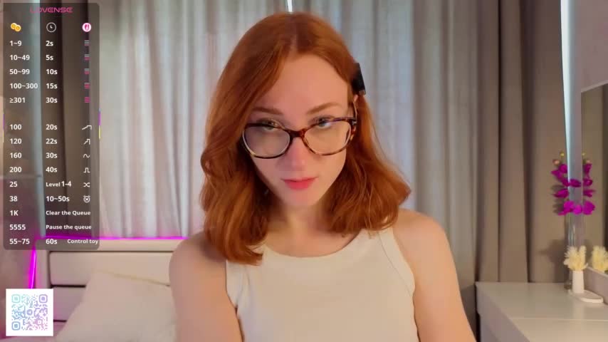 VeronaHascall Cam Model Chat September 28, 2025