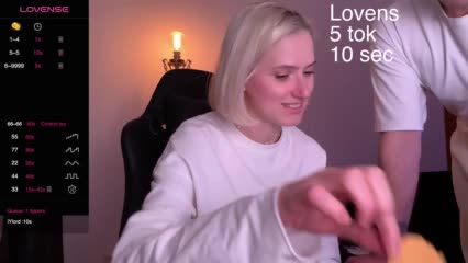 Sexy-Sweets Cam Model Chat September 28, 2025
