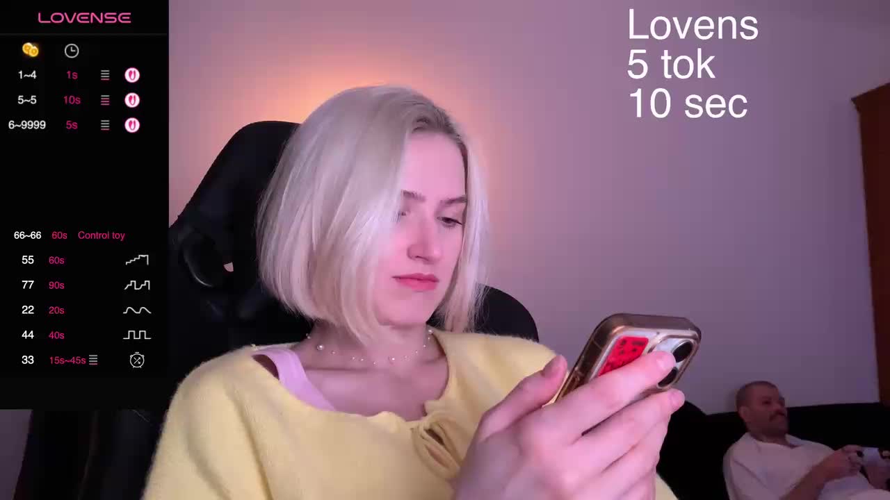 Sexy-Sweets Cam Model Chat September 28, 2025