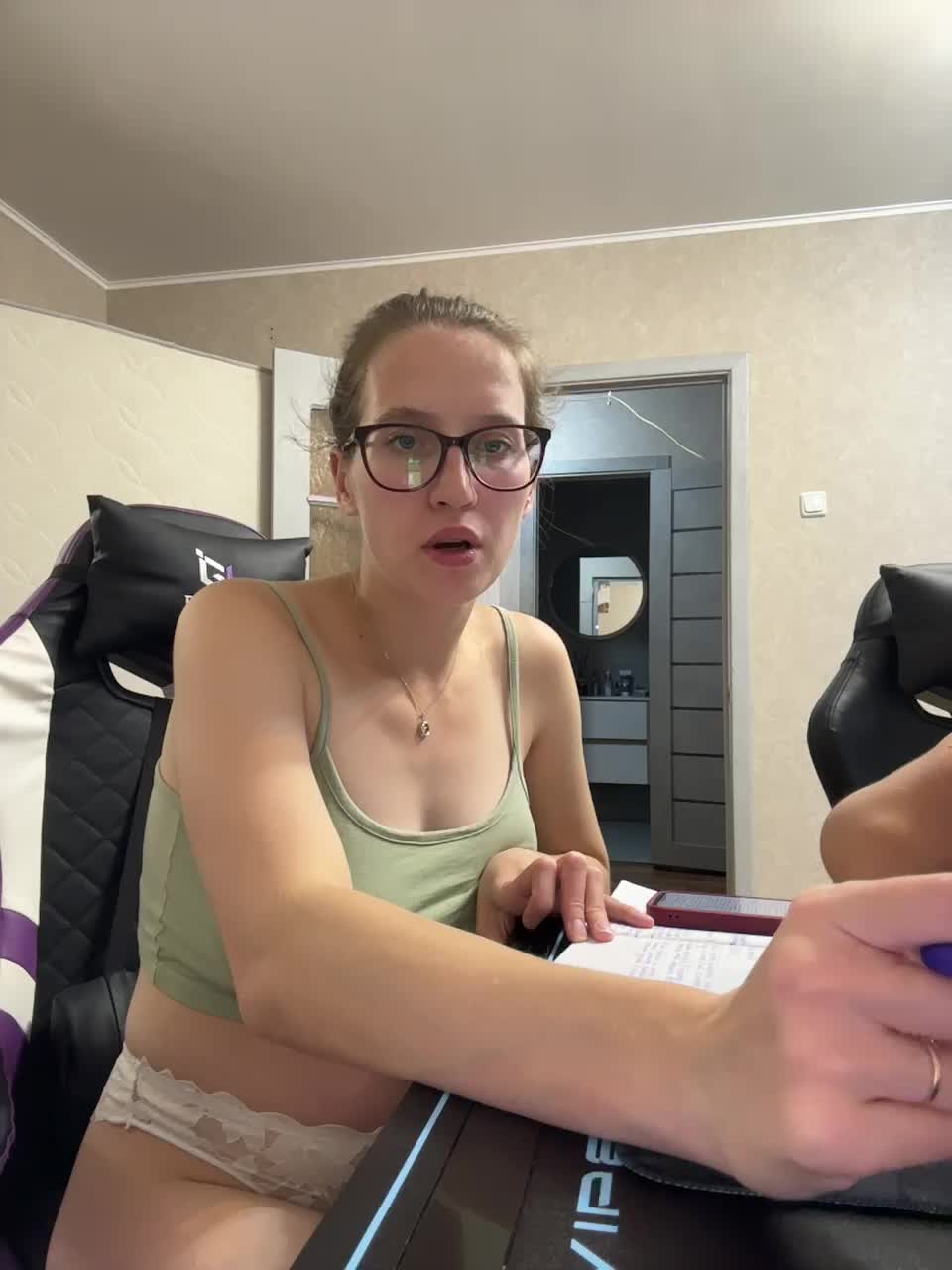 ANASTEIK Cam Model Chat September 28, 2025