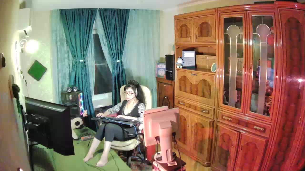 Infodar Cam Model Chat September 28, 2025