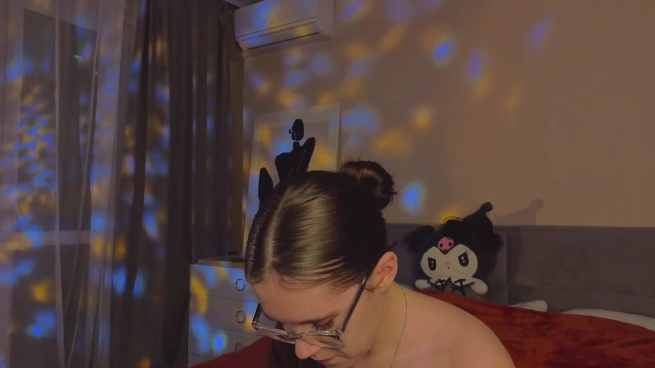 Mia_Luw Cam Model Chat September 28, 2025