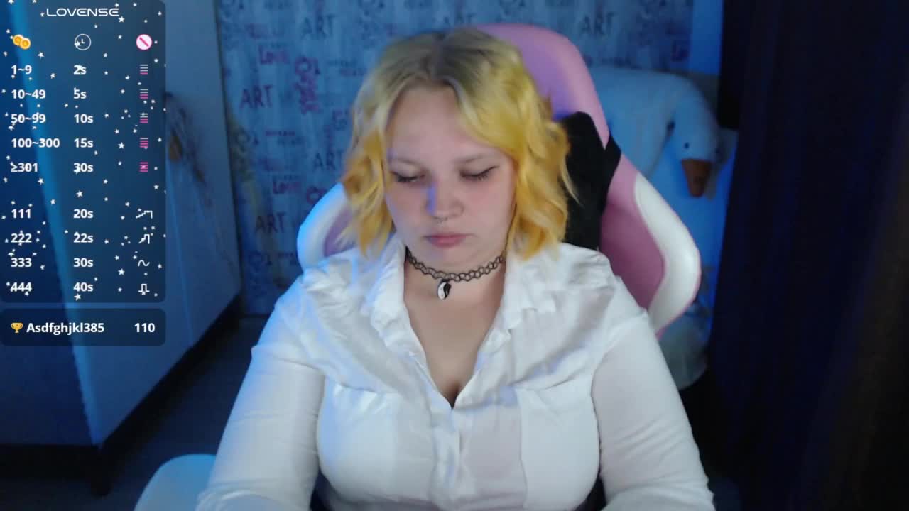 -MeooW- Cam Model Chat September 28, 2025