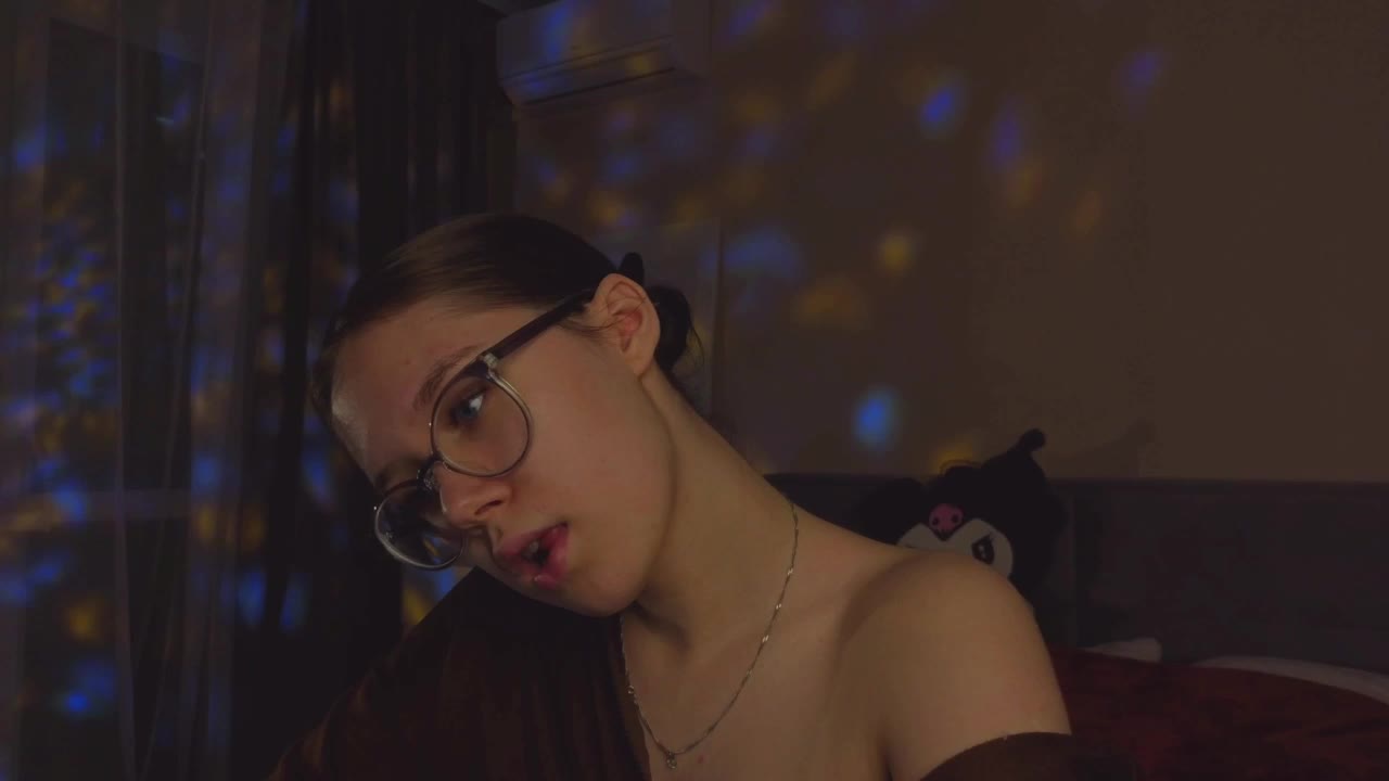 MiaLuw Cam Model Chat September 28, 2025