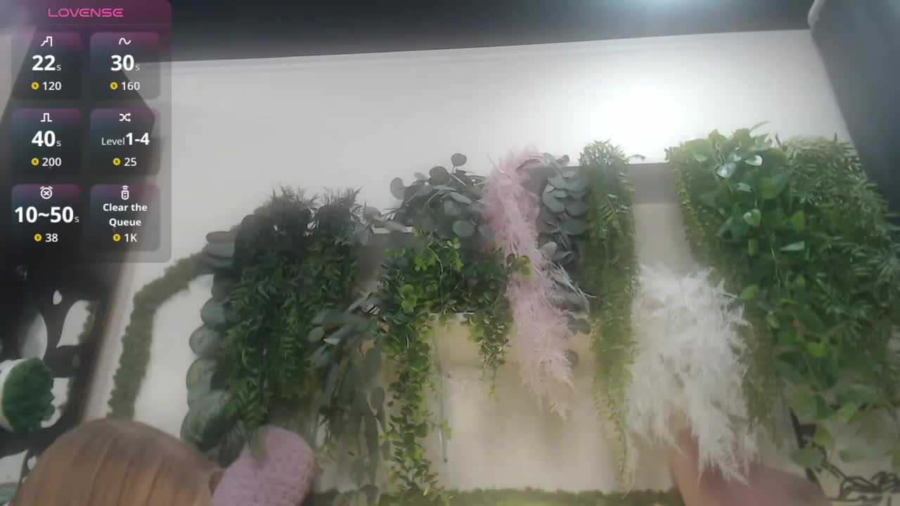 scyrim2 Cam Model Chat September 28, 2025