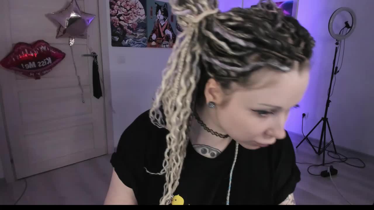 HoneySallyMoore Cam Model Chat September 28, 2025