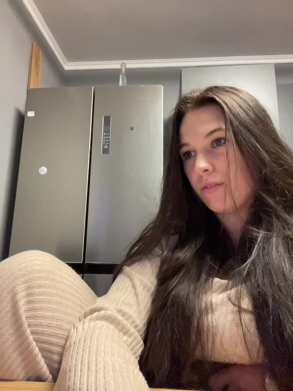 Potifays Cam Model Chat September 29, 2025