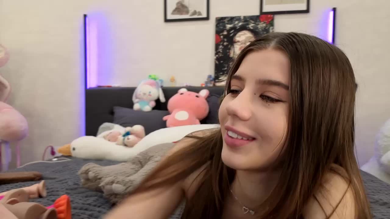 dolly_ll Cam Model Chat September 29, 2025