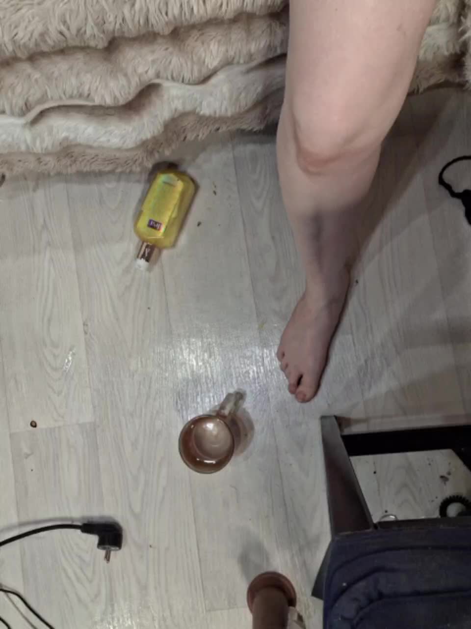 -scyrim- Cam Model Chat September 29, 2025