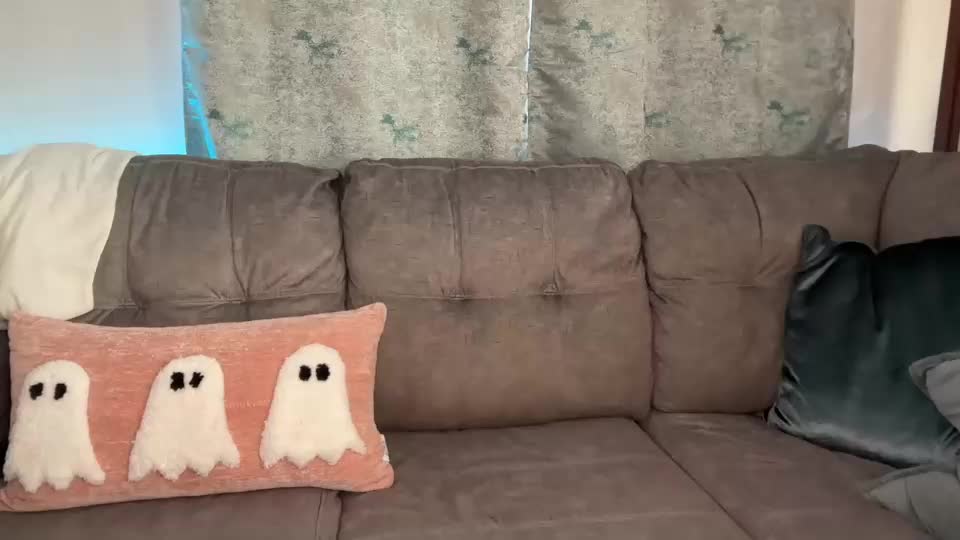 officiallyonlytams Cam Model Chat September 29, 2025