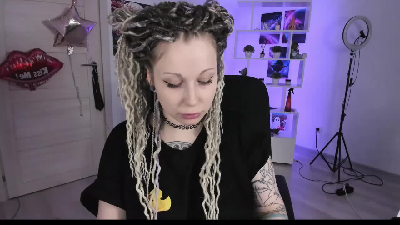 HoneySallyMoore Cam Model Chat September 29, 2025