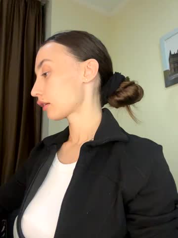 Polli_Kiss Cam Model Chat September 29, 2025