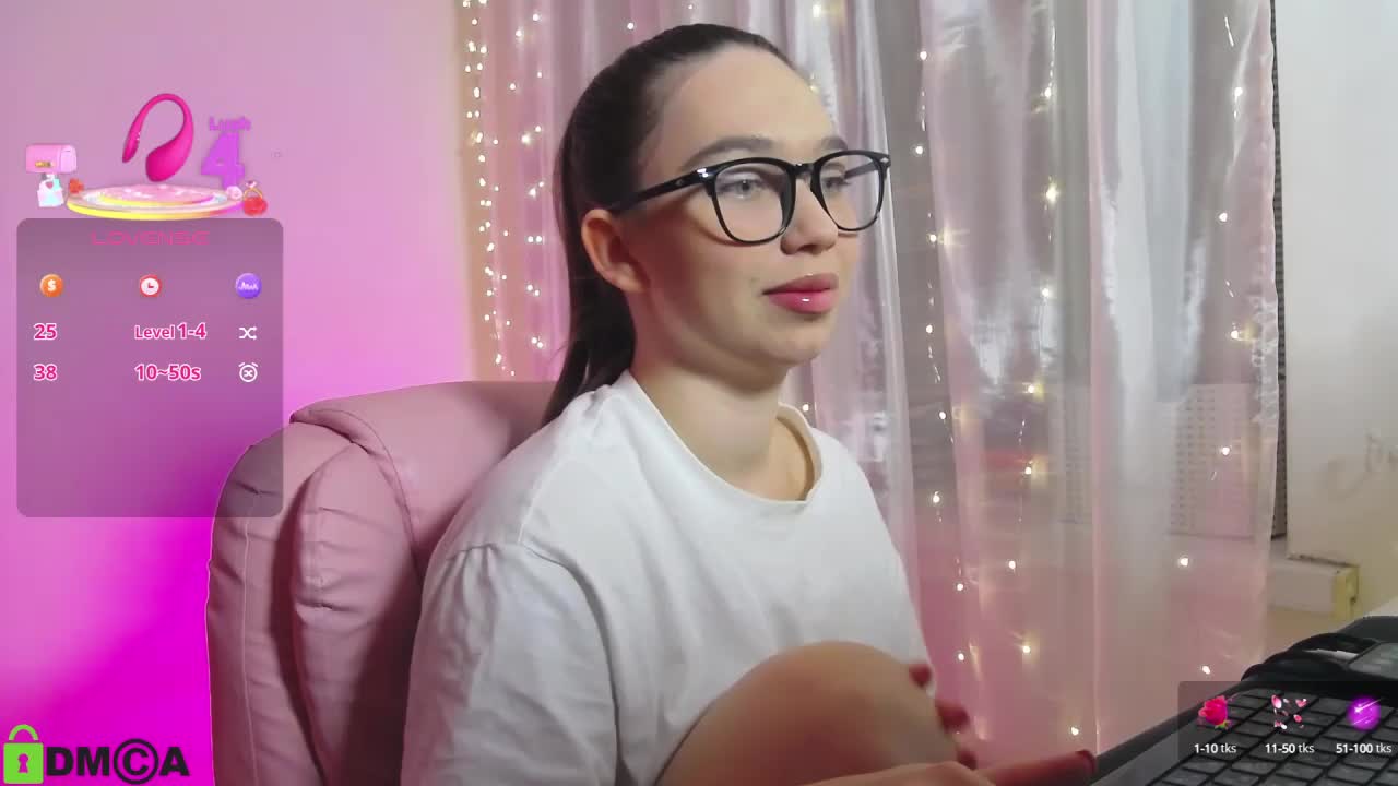 Arianahot777 Cam Model Chat September 29, 2025