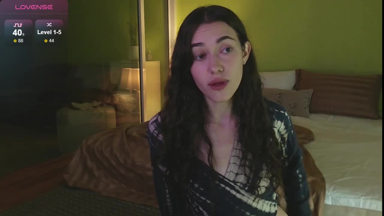 sadetuiningaa Cam Model Chat September 29, 2025