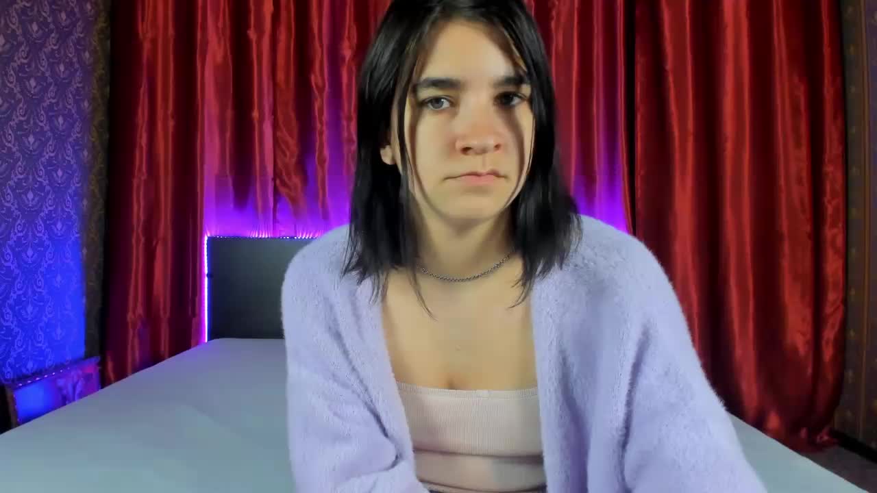 Polly-Love Cam Model Chat September 29, 2025