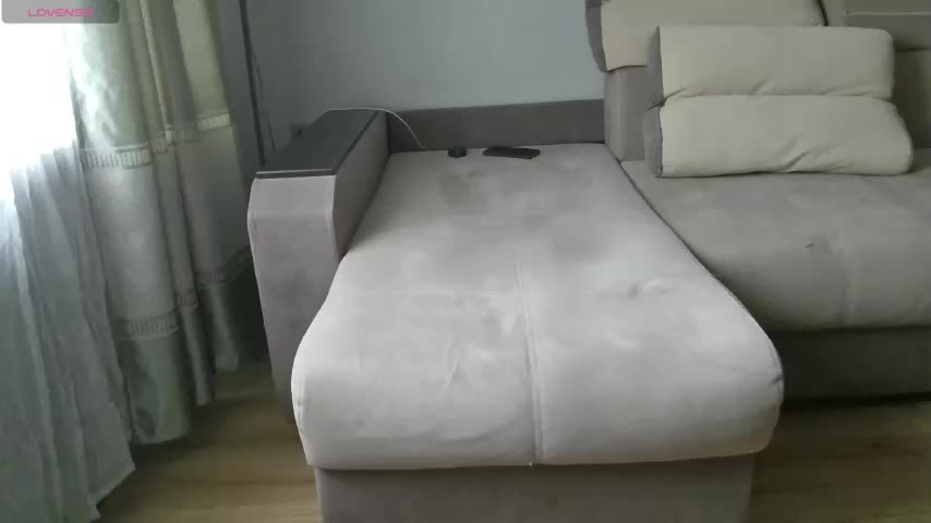 Milaa1998 Cam Model Chat September 29, 2025