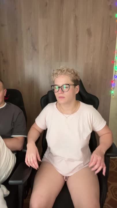 MrMrsRight Cam Model Chat September 29, 2025