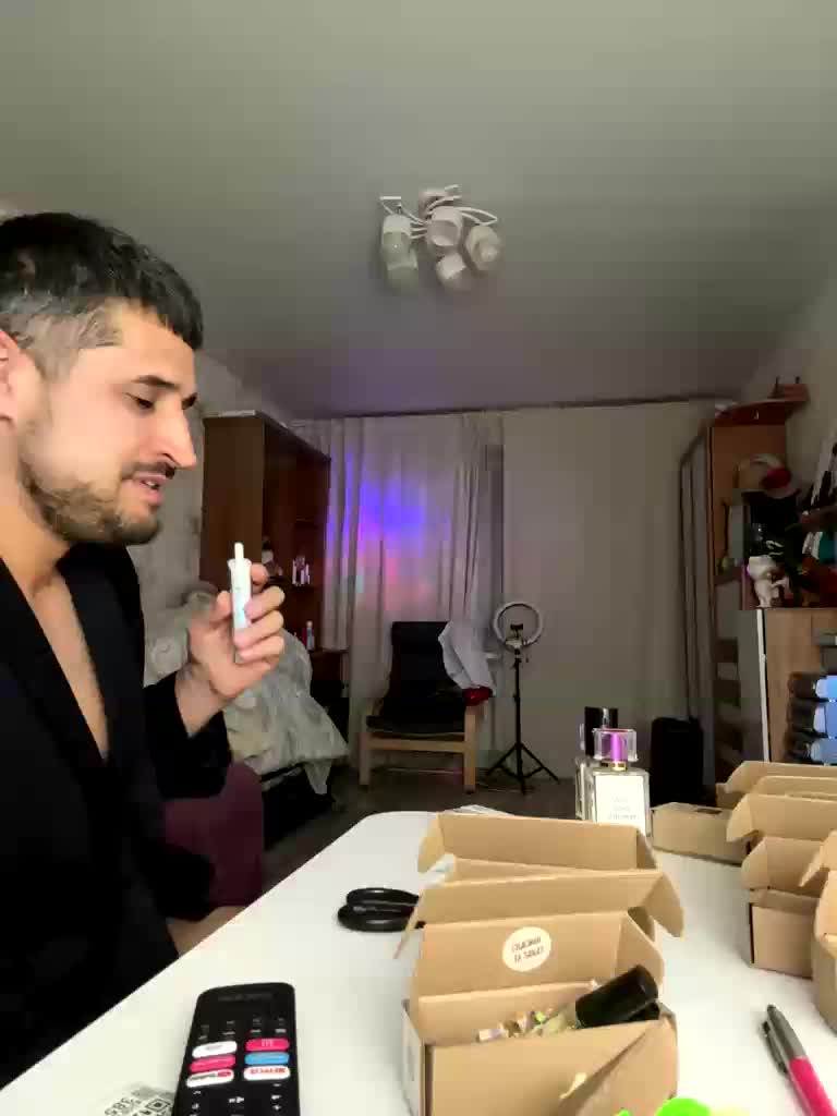 VIP17CoupleDream Cam Model Chat September 29, 2025