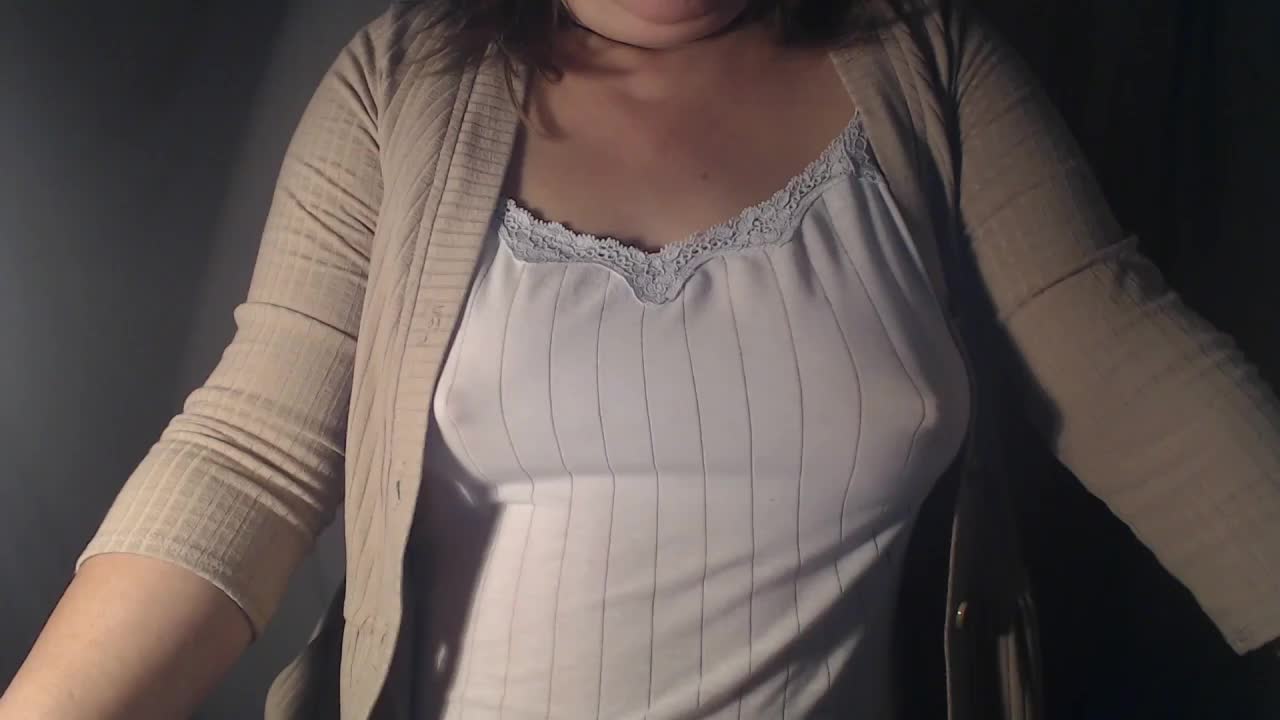 1BECHA1 Cam Model Chat September 29, 2025