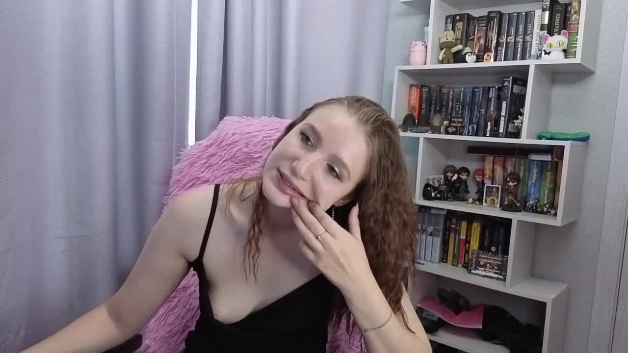 LillyFan-X Cam Model Chat September 29, 2025