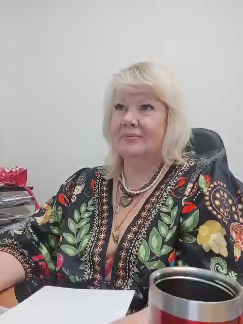 BESTija-1 Cam Model Chat September 29, 2025