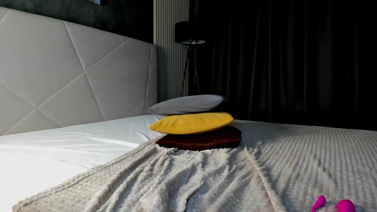 AmelyLil Cam Model Chat September 29, 2025