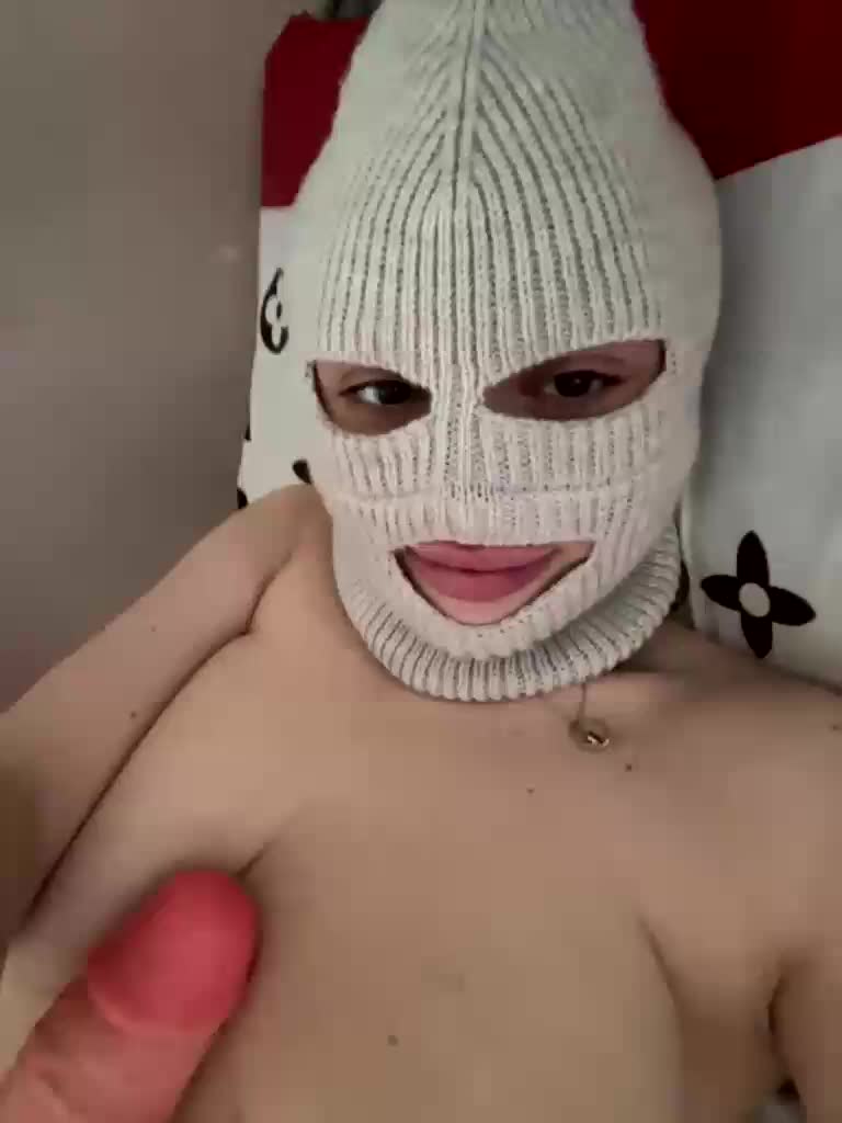 Bitttccchhh Cam Model Chat September 29, 2025