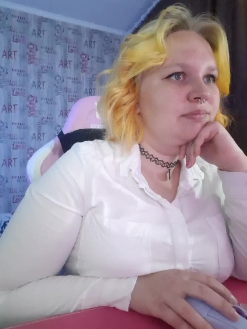 -MeooW- Cam Model Chat September 29, 2025