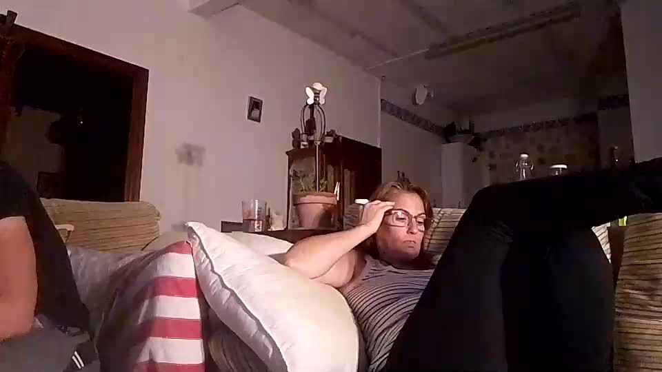 lolahueso Cam Model Chat September 29, 2025