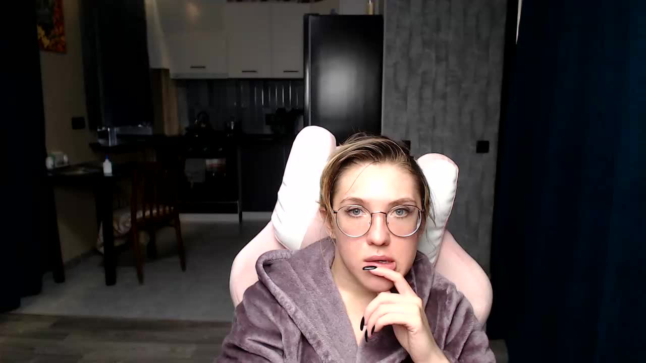 Regimasmile Cam Model Chat September 29, 2025