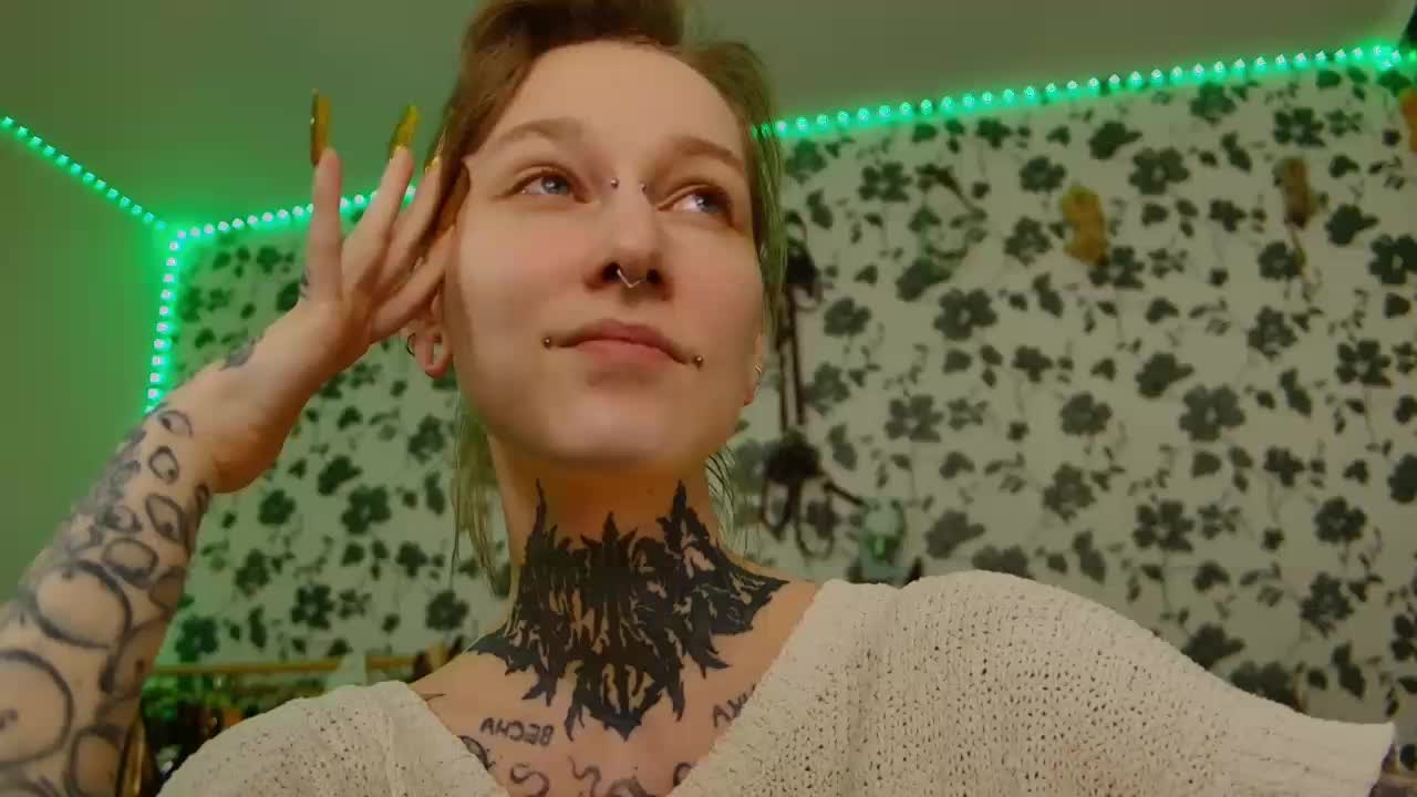 LittleSpaceMouse- Cam Model Chat September 29, 2025