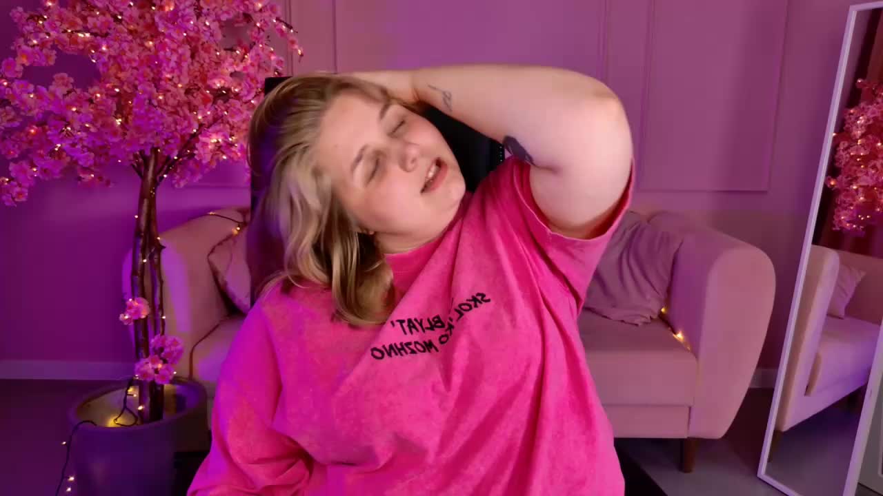 SladaDell Cam Model Chat September 29, 2025