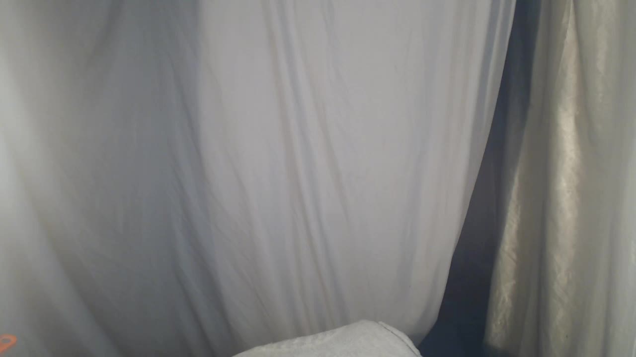 1BECHA1 Cam Model Chat September 29, 2025