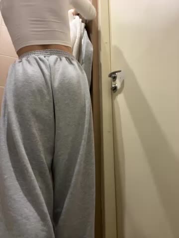 Porn_cornn Cam Model Chat September 29, 2025