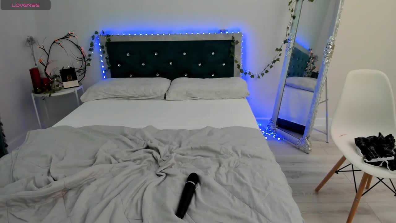 novaaskyy Cam Model Chat September 29, 2025