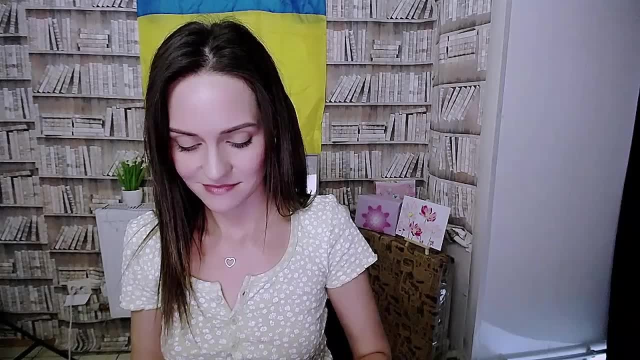 Lina_Star_S Cam Model Chat September 29, 2025