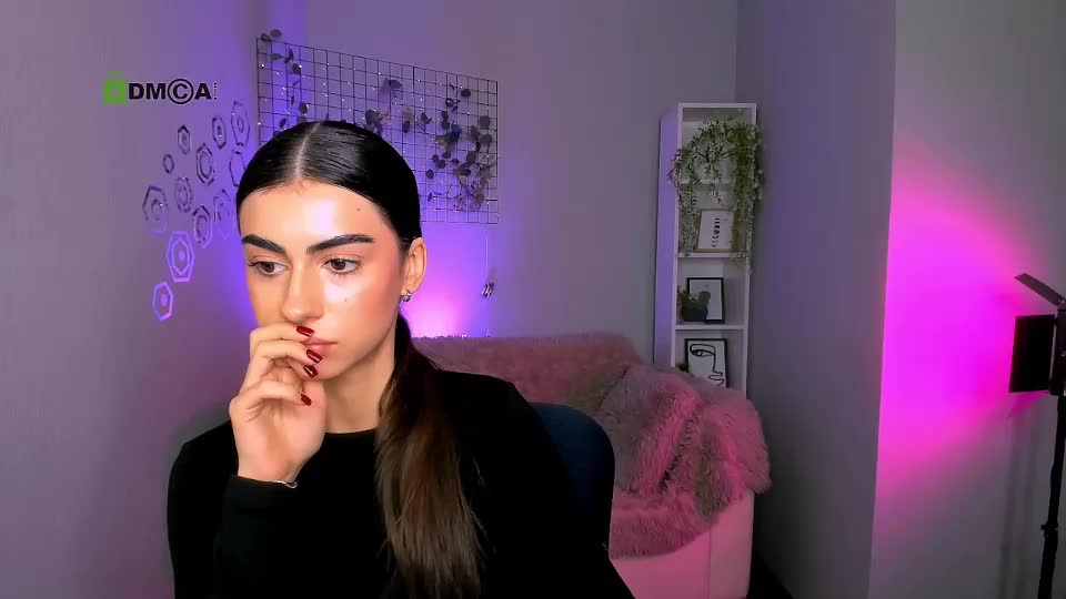 ariana_ross7 Cam Model Chat September 29, 2025