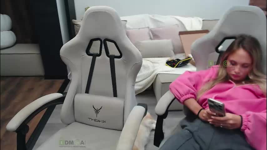 sunny1girl Cam Model Chat September 29, 2025