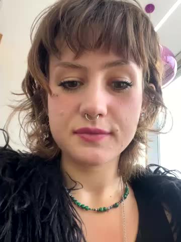 what_is_the_sun Cam Model Chat September 29, 2025