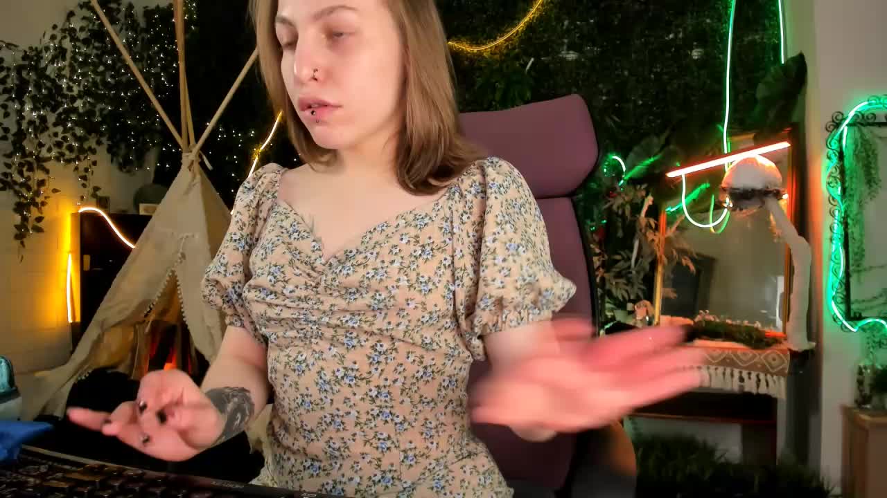 AphexQueen Cam Model Chat September 29, 2025