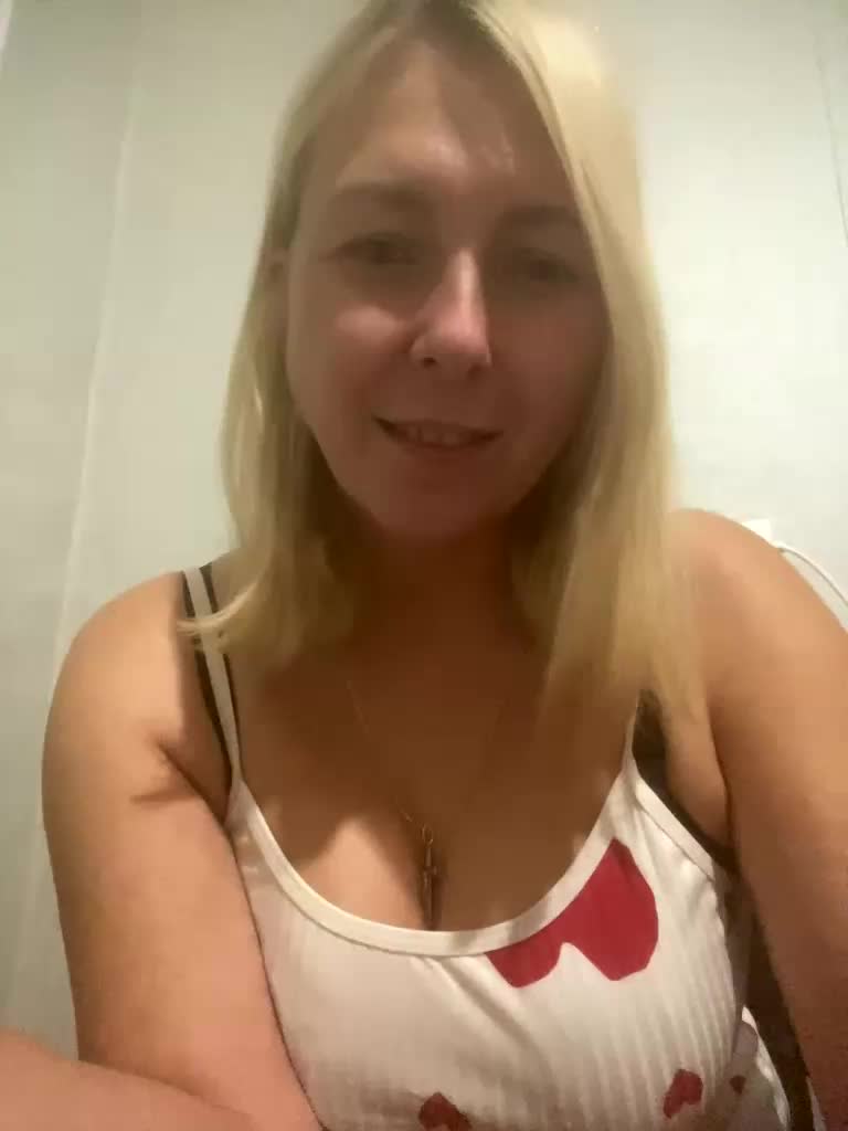 Xyligana Cam Model Chat September 29, 2025