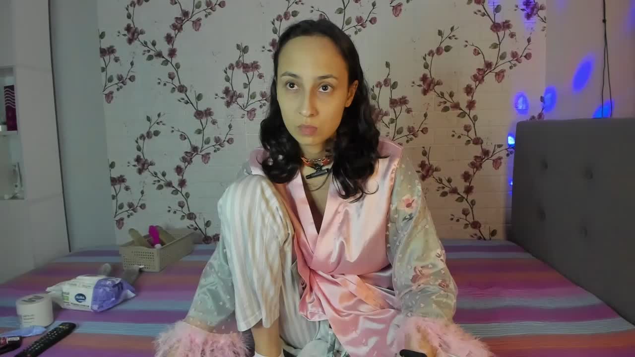 Alisagold90 Cam Model Chat September 29, 2025