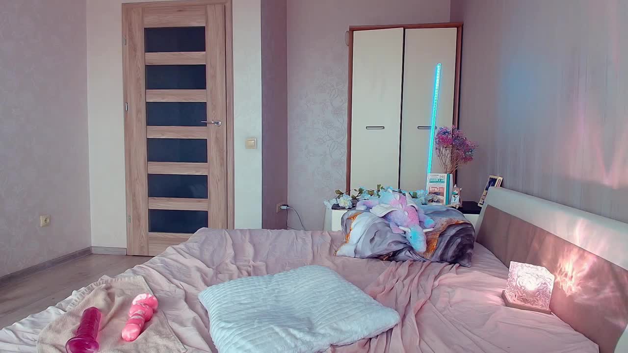 Meowroslava Cam Model Chat September 29, 2025