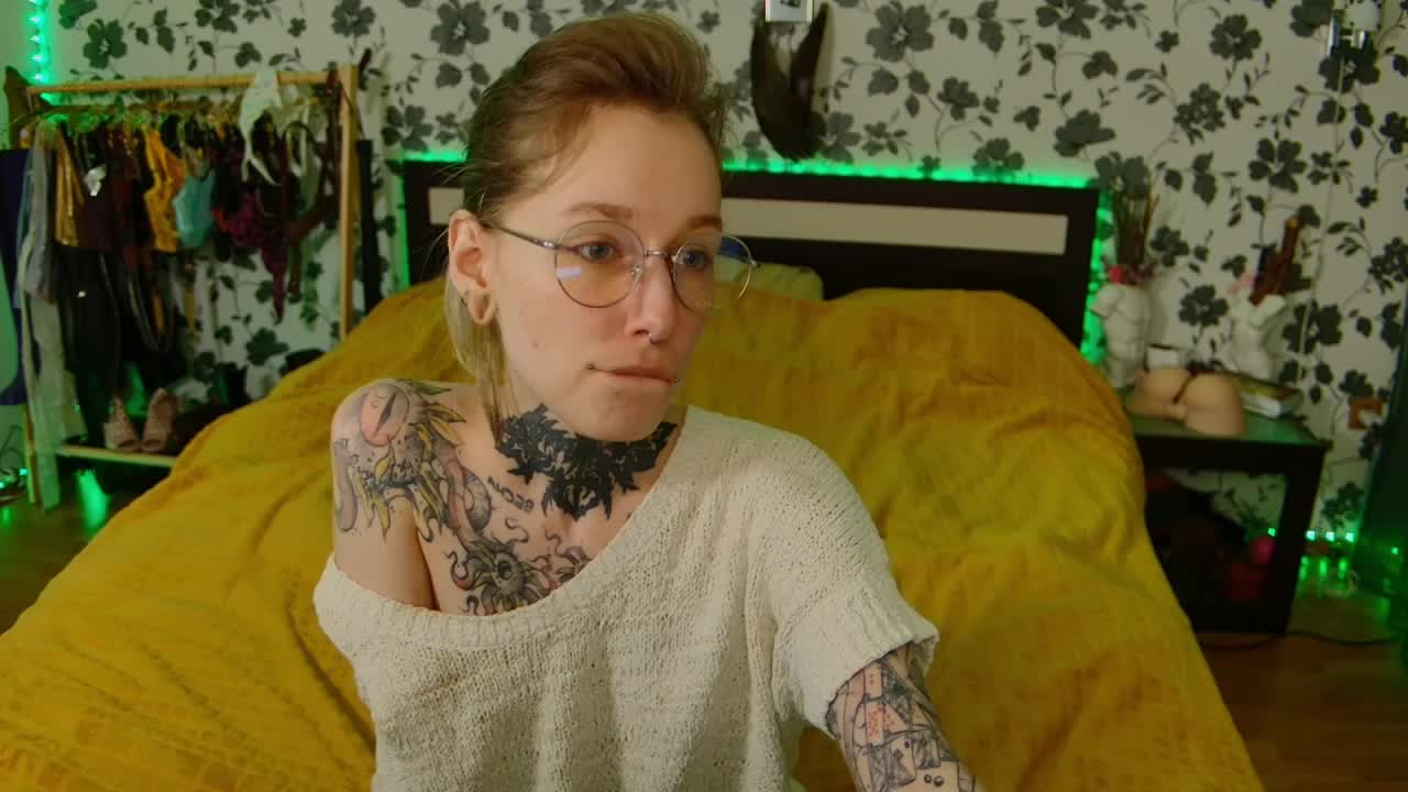 Littlespacemouse Cam Model Chat September 29, 2025