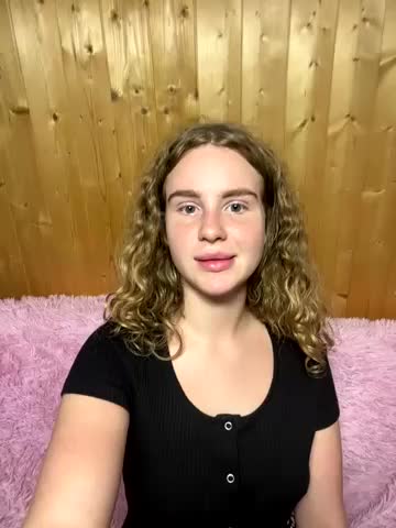 nemesidaM Cam Model Chat September 29, 2025