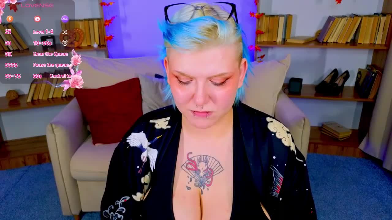 bluelunaray Cam Model Chat September 29, 2025