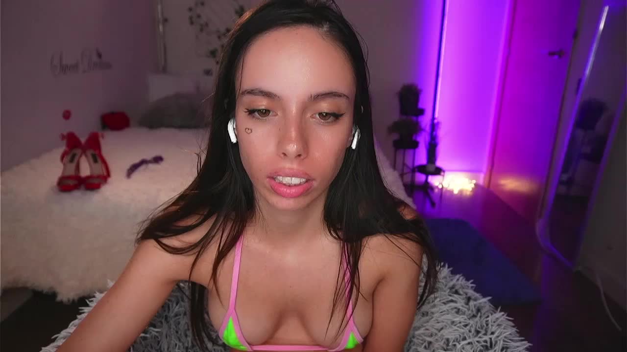 Lill_Dayna Cam Model Chat September 29, 2025