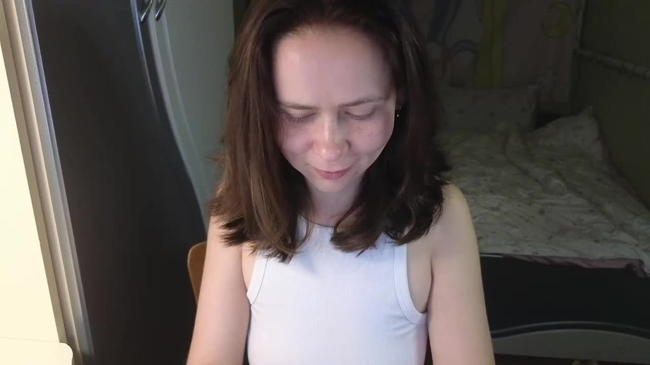 Riley_Roo Cam Model Chat September 30, 2025